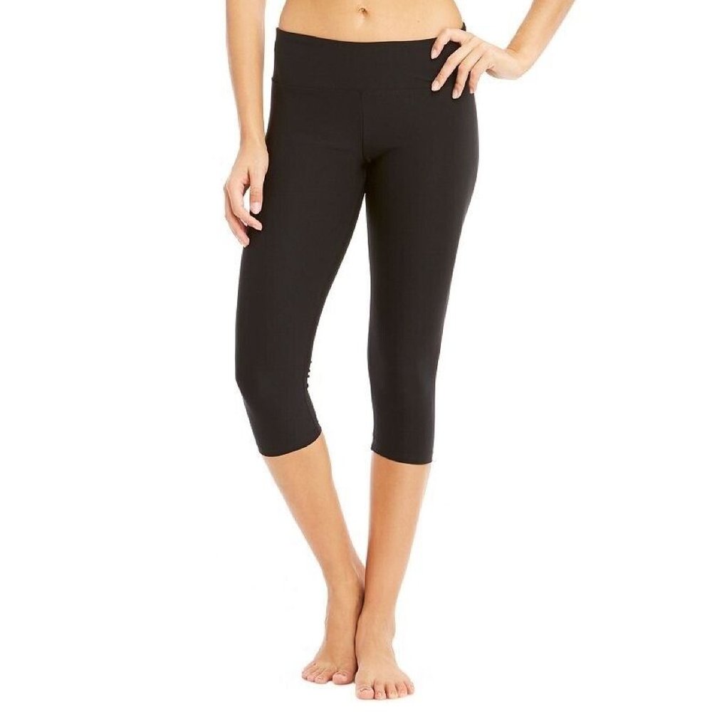 Bally Total Fitness Black Performance Capri Yoga Leggings Size Medium